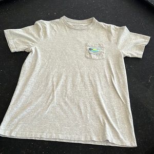 Vineyard vines unisex tshirt